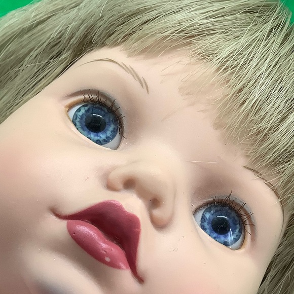 Vintage 1995 Playmates Baby So Beautiful JS & A Baby Doll with Light Brown Hair - Picture 3 of 6